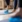 Fodfascia massage med pigbolde på yogamåtte