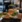 Frokoststbuffet med friske salater og varme retter