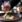 Elegant anretning af gourmetret med sauce fra kobbergryde