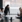 Professionelt møde med præsentation og konferencedeltagere